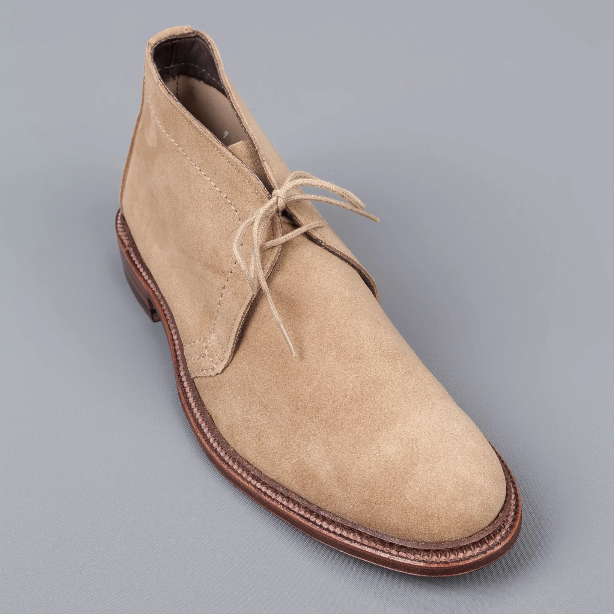 Alden chukka in unlined dark tan suede